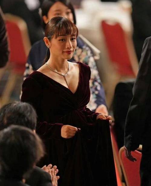 石原里美二胎出生,石原里美出生时间